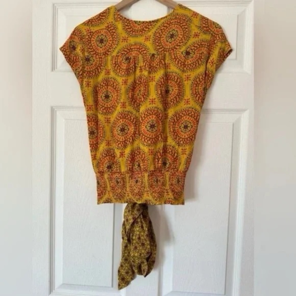 Anthropologie Maeve Cap-Sleeved Blouse in Yellow Medallion .Size: Small. - Picture 8 of 11